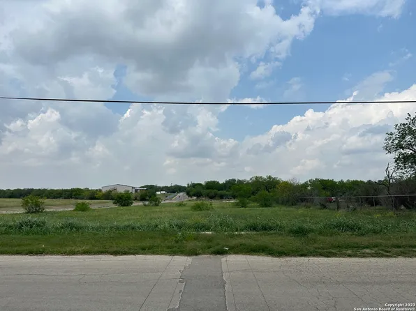 927 W BAETZ BLVD LOT E, San Antonio, TX 78221