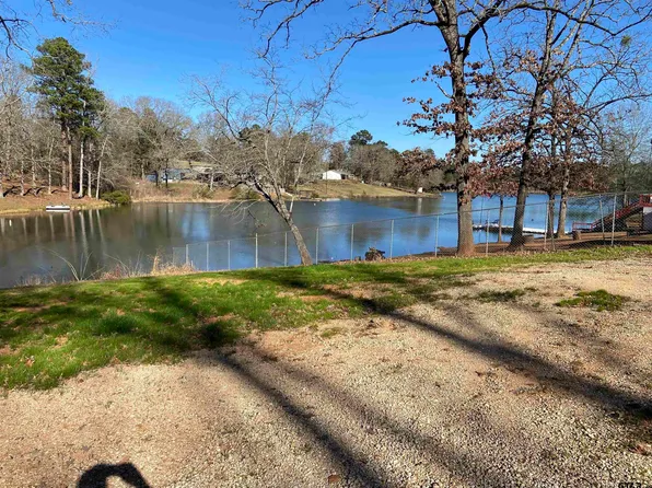 58 Florey Lake Rd, Kilgore, TX 75662