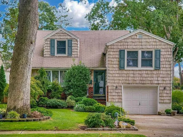 56 ADAIR COURT, Malverne, NY 11565