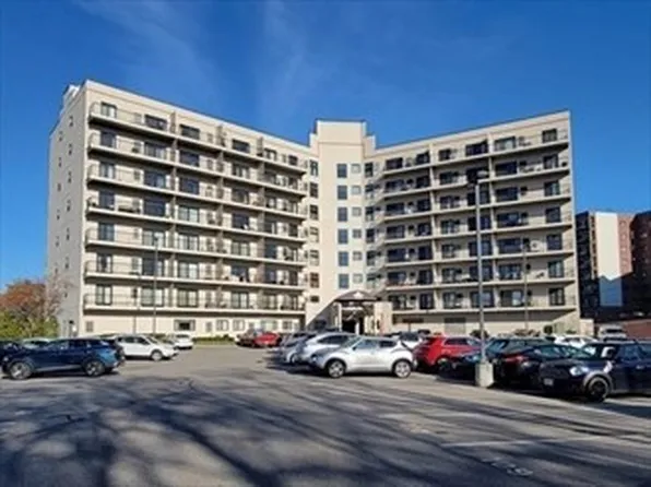 133 Commander Shea Blvd APT 418, Quincy, MA 02171