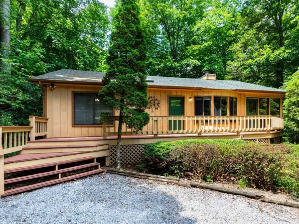 86 Mountain Rd, Maggie Valley, NC 28751