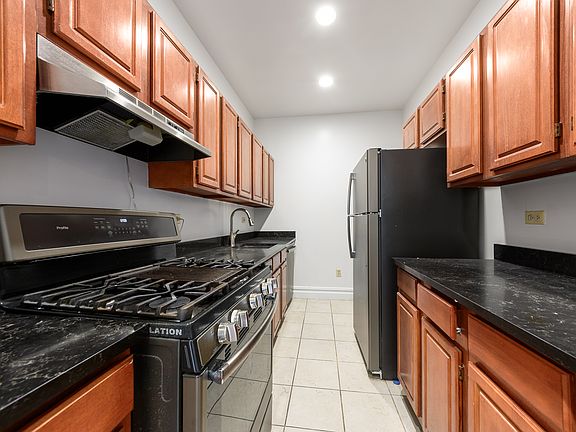 3rd image of 45-02 Ditmars Blvd #332