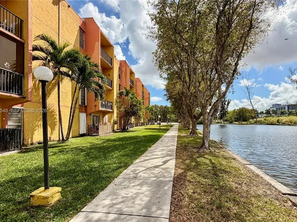 4803 NW 7th St, Miami, FL