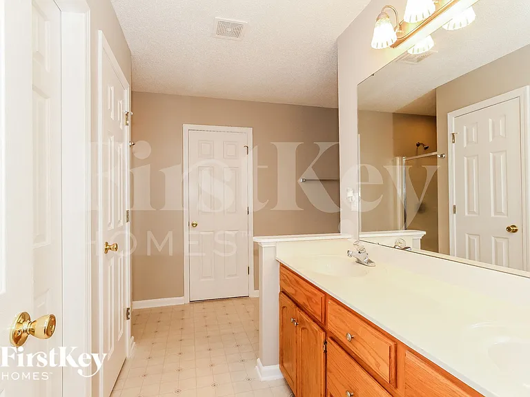 164 Silver Birch Ln — Photo 10