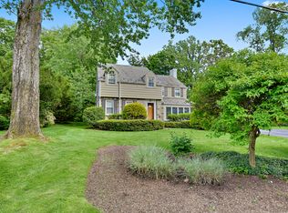 110 Caterson Ter, Hartsdale, NY 10530