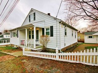 44 Arlington St, Woonsocket, RI 02895
