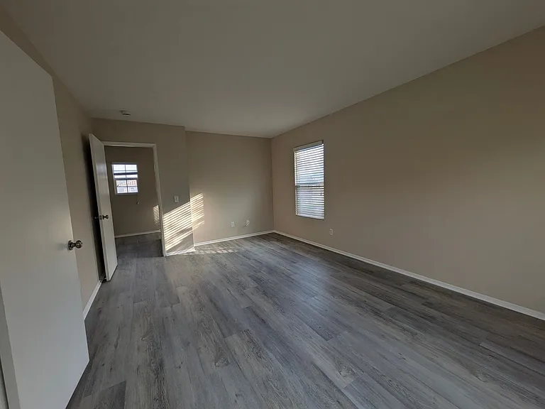 28623 Avalon Ave — Photo 4