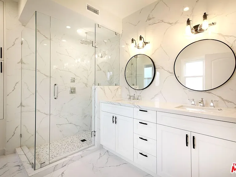 442 S Roxbury Dr #A — Photo 24