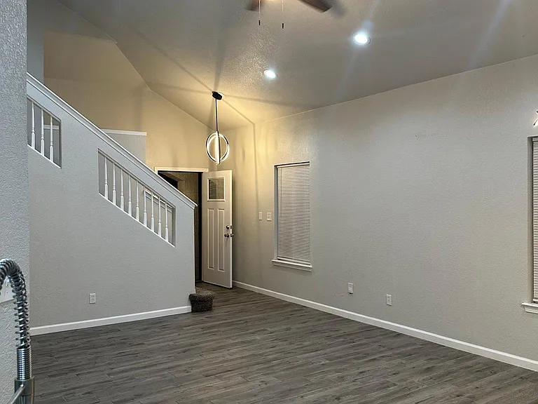 12119 Road House Dr — Photo 27