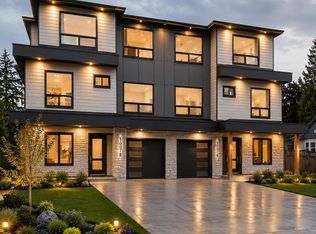 11046 146th St, Surrey, BC V3R3V1