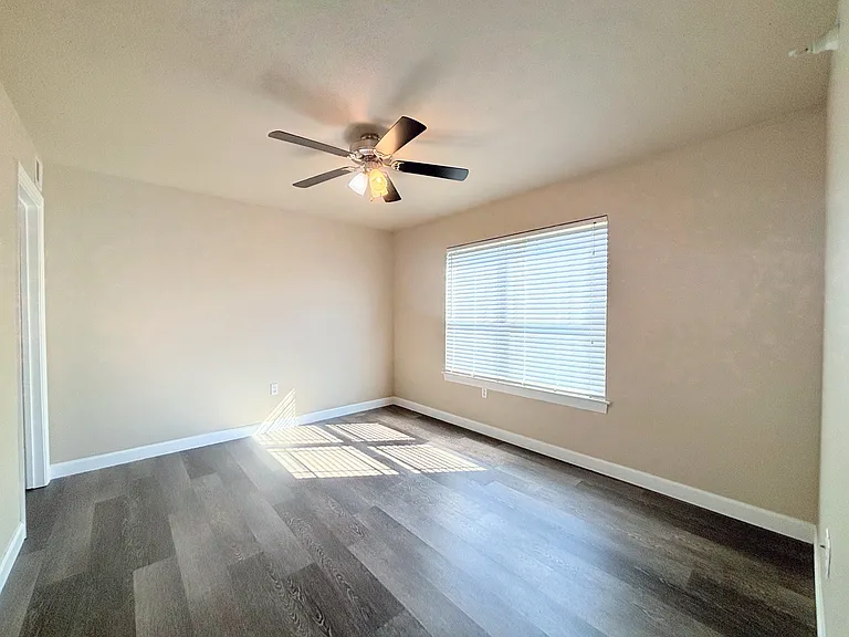1411 Genesis Dr #2 — Photo 7