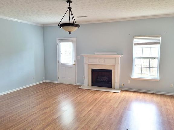 2nd image of 2954 Greyhawk Ln
