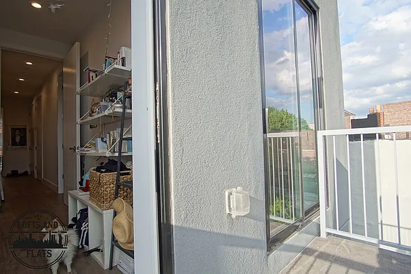 Rented by Lofts and Flats LLC | media 24