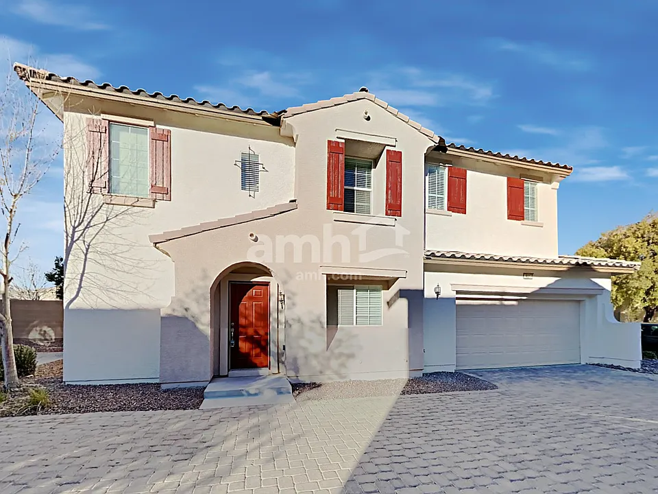921 Shades End Ave