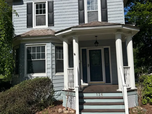 126 Grant Ave, Cresskill, NJ 07626