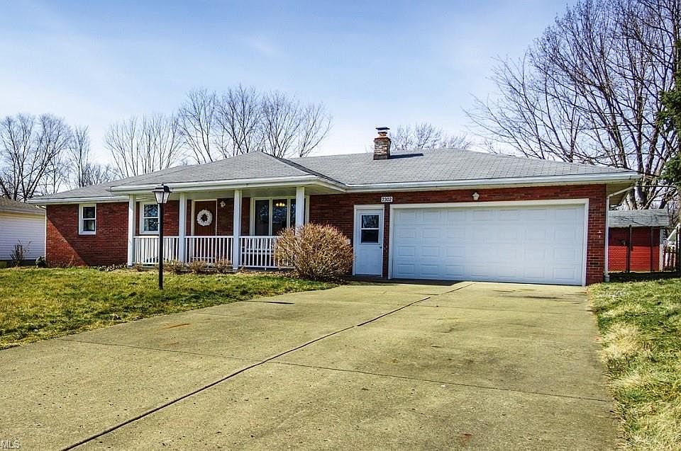 1st image of 2302 Breezewood Dr