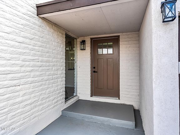 4th image of 1632 N Mohave Ave