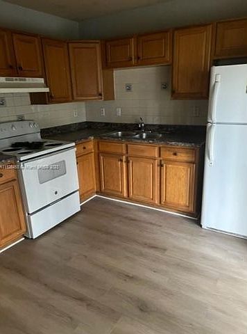 1st image of 2514 NW 21st St #1