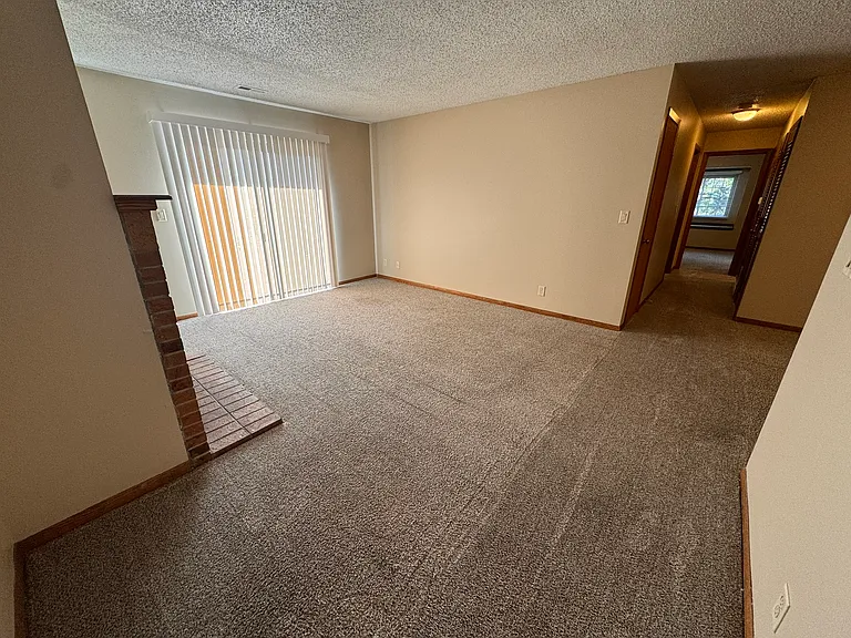 5120 Emerald Dr #12 — Photo 6