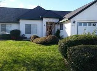 1045 Spring Ridge Dr, Redding, CA 96003