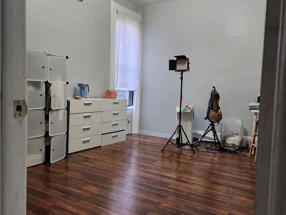 1st image of 3450 John F Kennedy Blvd #4