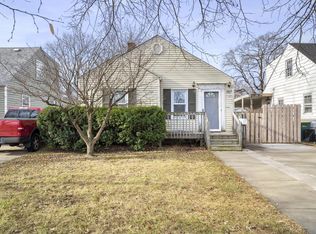 317 S May St, Joliet, IL 60436