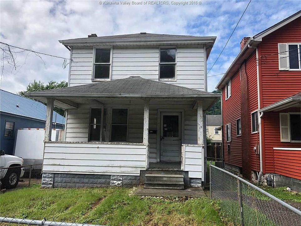 1st image of 119 W Gardner Ave