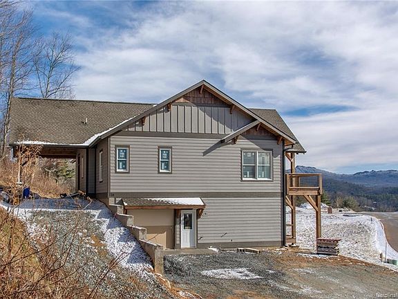4th image of 726 Silver Springs Dr #32