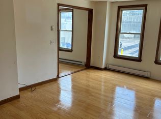 148 Millbury St APT 2, Worcester, MA 01610