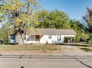602 E Jefferson St, Tecumseh, OK 74873