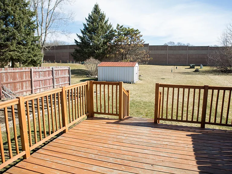 1317 S Thompson Dr — Photo 35