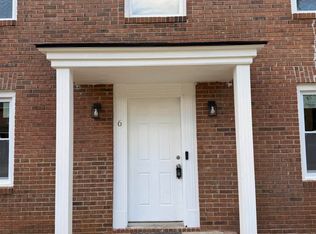 6 Crescent Ln, Columbia, SC 29212
