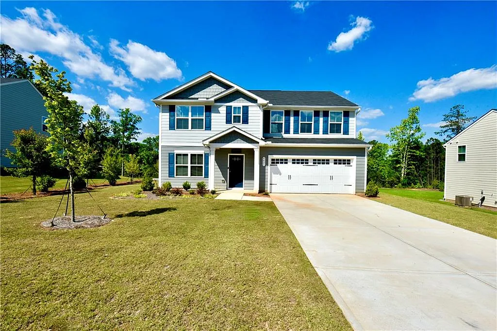 6 bed, 3.0 bath, 2540 sqft, $2,600 — Photo 1