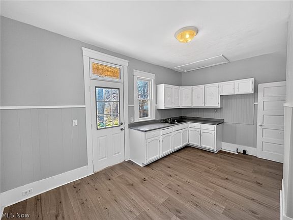 5th image of 1850 E 32nd St