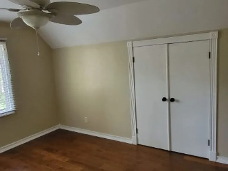 2204 Oakdale Dr — Photo 22