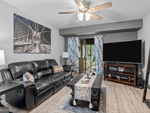 4th image of 321 Shawmont Ave #1A3