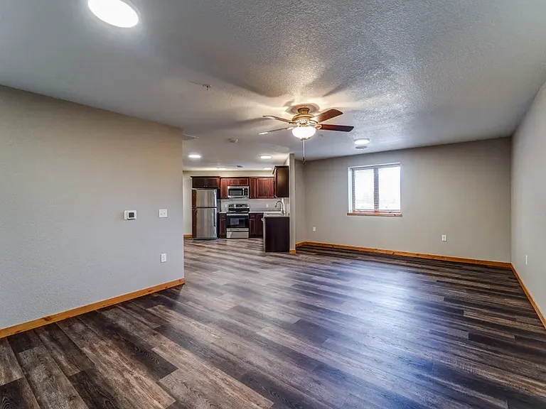 Sunset Place Apartments — Photo 12