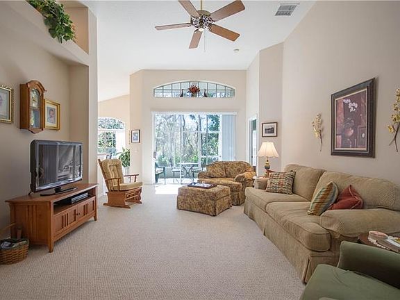 5th image of 706 High Vista Dr