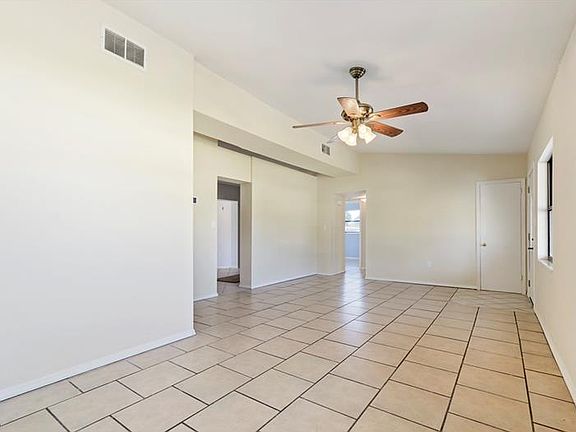 3rd image of 10809 Exuma St