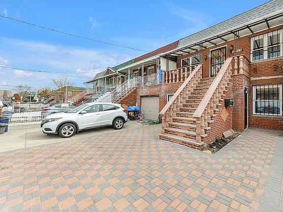 3rd image of 10316 Avenue