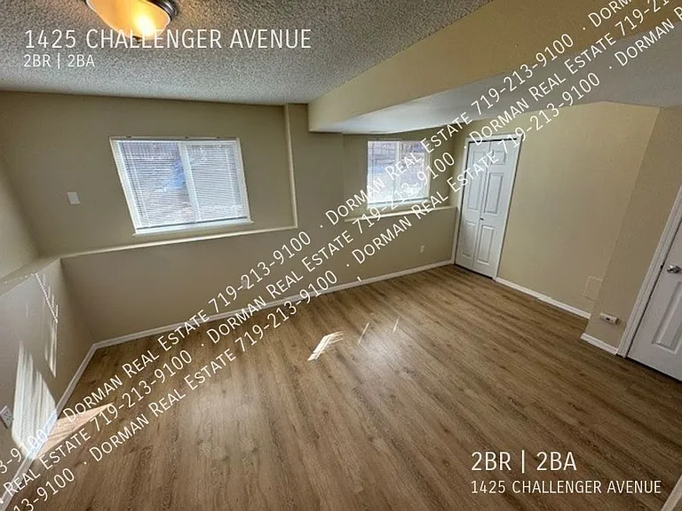 1425 Challenger Ave — Photo 7