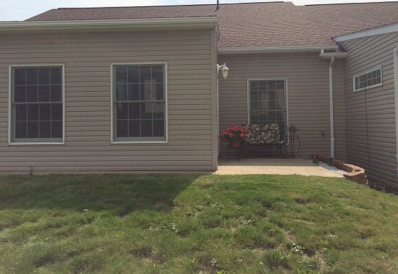 3rd image of 1752 Kingwood Ct