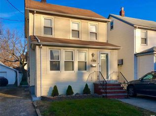 116-27 201st St, Saint Albans, NY 11412