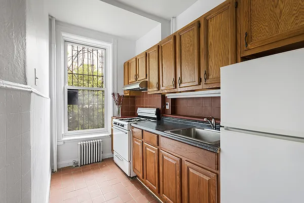 Rented by Erica Sullivan, LREB | media 34