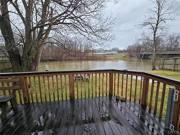 4th image of 6792 Guyder Rd
