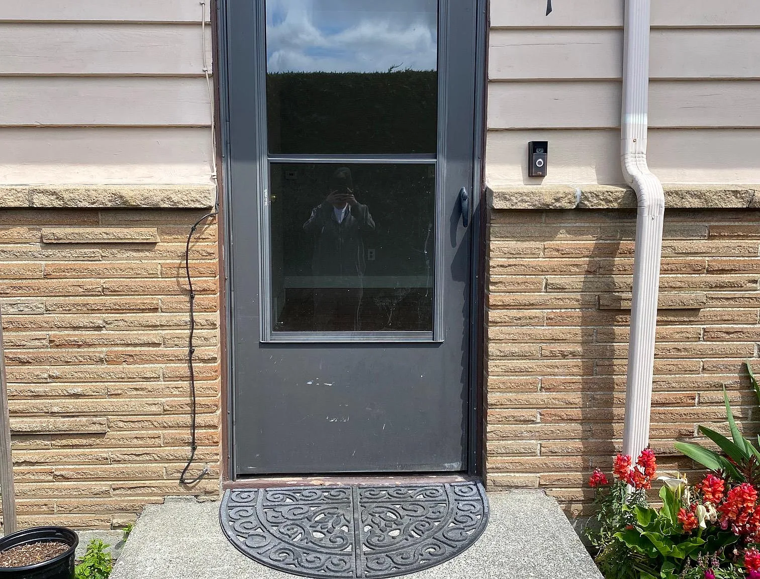 2 bed, 800 sqft, $2,350 — Photo 3