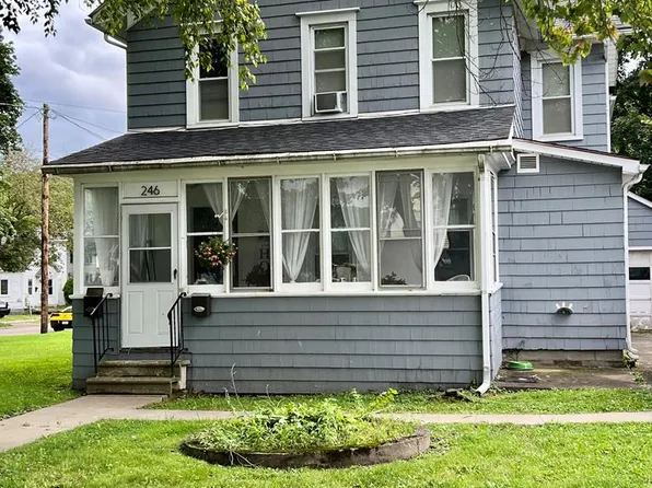 246 E 2nd St, Corning, NY 14830