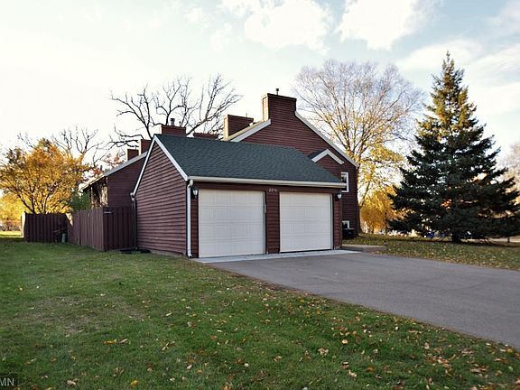 2nd image of 2296 Long Ave