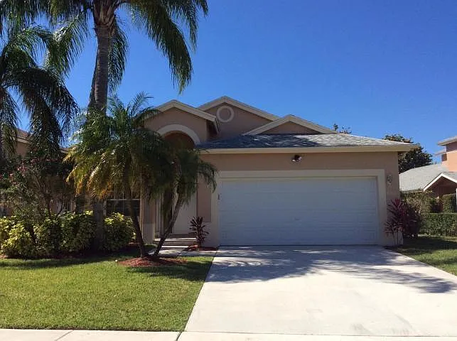 6365 Lansdowne Cir — Photo 11