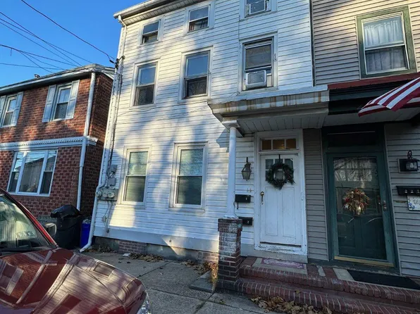 225 Wood St Floor 1, Bristol, PA 19007